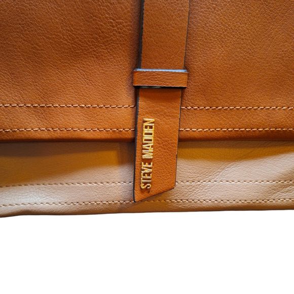 Steve Madden Brown & Taupe Fold Over Flap Shoulder Bag, Gold Chain Accents - Picture 1 of 8